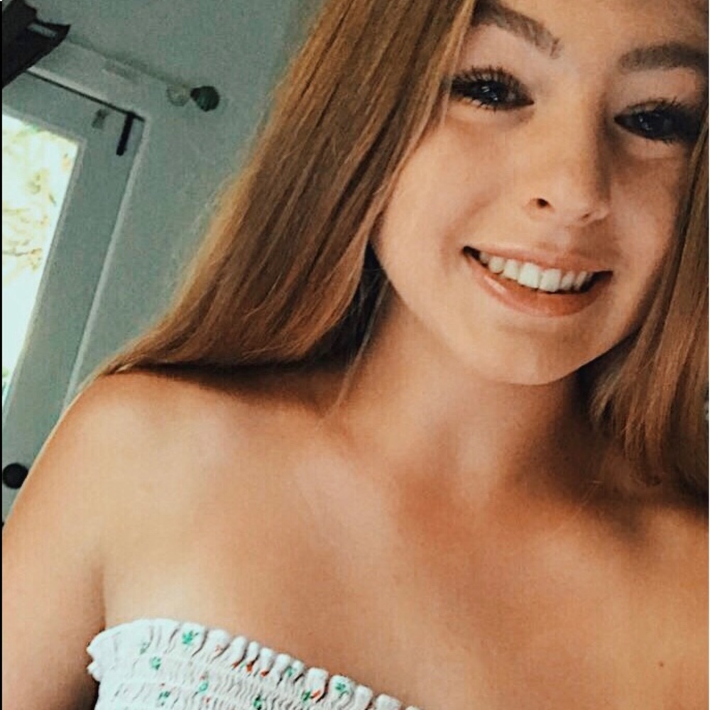 Meet your Posher, Aniela